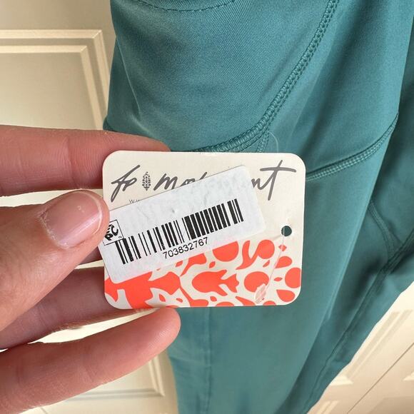 Free people Back it Up Onesie Dark Green Medium NWT - Picture 12 of 16